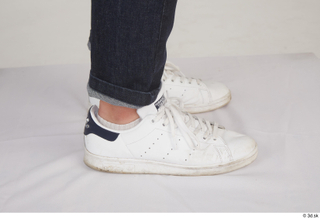 Yoshinaga Kuri casual foot white sneakers 0007.jpg